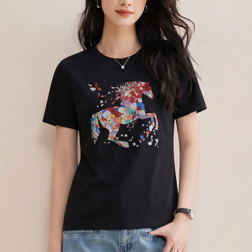 丁摩 【彩“财”马】春季新时尚亮钻圆领宽松百搭卡通印花短袖t恤5ZF-1193 商品图1