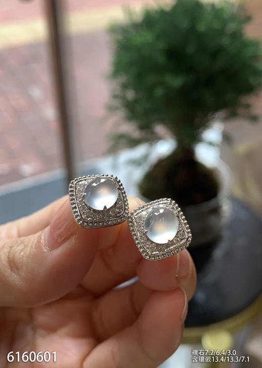 6160601，蛋面耳钉。具体价格微信咨询 商品图1