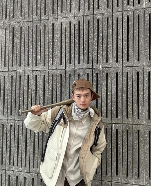 【春上新】6楼MLB 25年秋冬款男女同款羽绒服外套3ADJB055643CRD吊牌价1899 商品图0