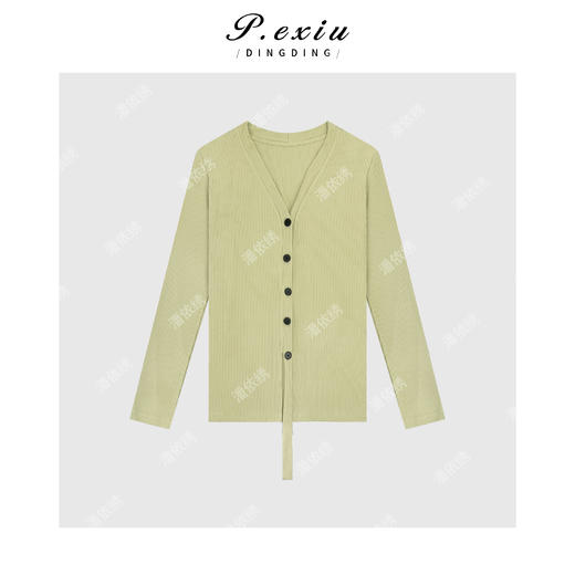 04-2潘依绣丁丁宠粉百搭减龄可斜扣针织开衫 Q9537 商品图0