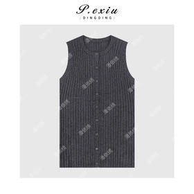 04-6潘依绣丁丁宠粉早春气质款背心排扣针织上衣Q15572