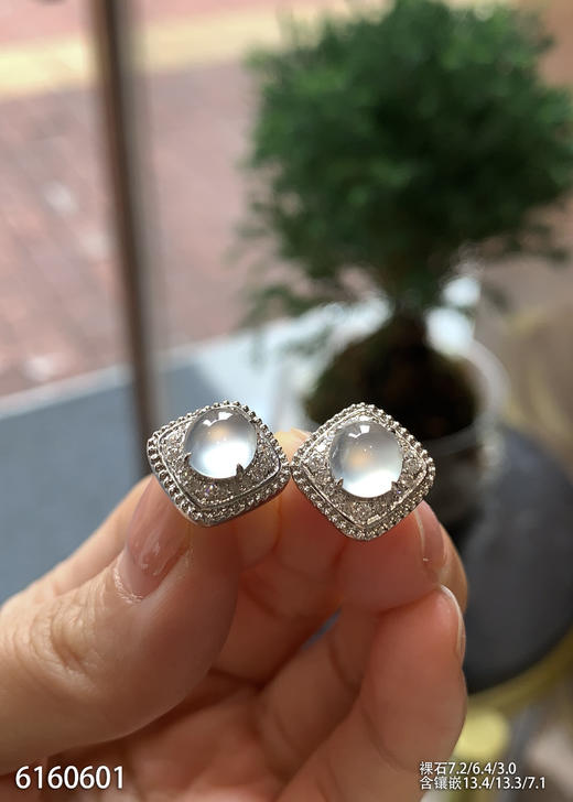 6160601，蛋面耳钉。具体价格微信咨询 商品图2