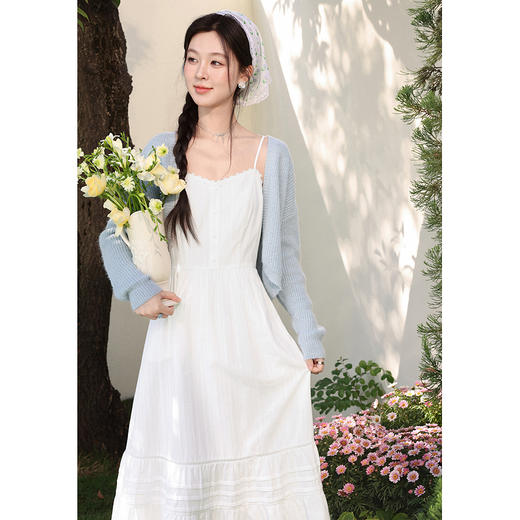 鹿向南「柔雾白纱」小众白色连衣裙女春季新款高腰海边a字吊带裙 商品图3