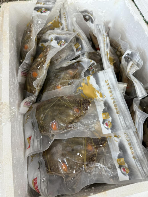 一级红膏咸炝蟹，只只饱满，口感鲜美，膏肥肉厚，终可分享。 商品图5