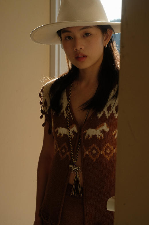 【白驹】手工金刚结结绳复古做旧白铜小马项链｜可根据长度喜好修剪流苏部分 商品图4