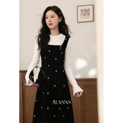 鹿向南「韩系可露丽」法式千金风黑色丝绒背心裙女冬季收腰连衣裙 商品图0