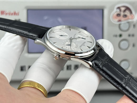 【GF积家小丑】Master Ultra Thin Réserve de Marche超薄大师系列动力储存显示腕表将纯美线条与纤薄的精钢表壳完美融合，并搭载多项精妙的复杂功能❕❕❕ 商品图4