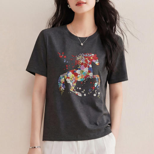 丁摩 【彩“财”马】春季新时尚亮钻圆领宽松百搭卡通印花短袖t恤5ZF-1193 商品图3