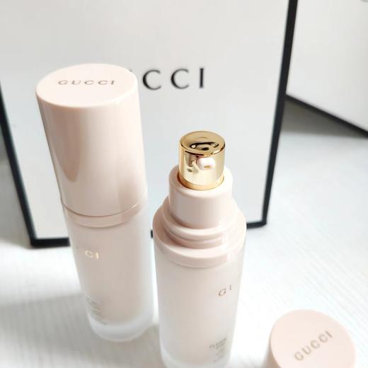 F011807轻薄服帖半哑光妆感丝润真肌粉底液30ml 商品图2