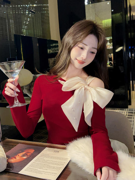 张心子【玫瑰私语】系带珍珠修身显瘦上衣 U2602001 商品图6