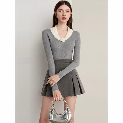 馥迦法式灰色花朵翻领针织衫 ｜ 白玫瑰点缀，诠释法式浪漫，优雅高级！ 商品图2