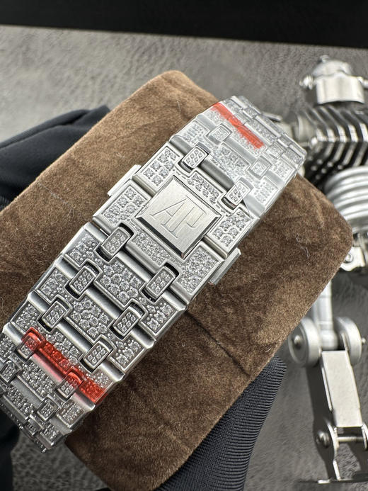 NOOB official➕ Factory 2026重磅推荐：爱彼AP皇家橡树VIP隐藏款，重塑奢华制表新高度
Noob official Factory 2026墙裂推荐，市场顶版本‼️‼️‼️ 商品图7