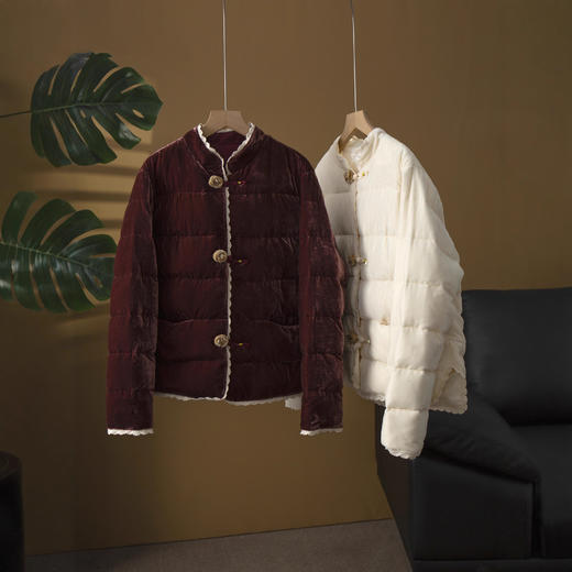 丁摩 花边立领丝绒90白鸭绒羽绒服新中式宽松国风盘扣保暖外套冬5ZF-52023 商品图0