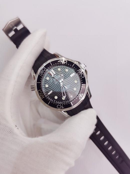 海欧米茄Ω海马300米系列潜水表 商品图3