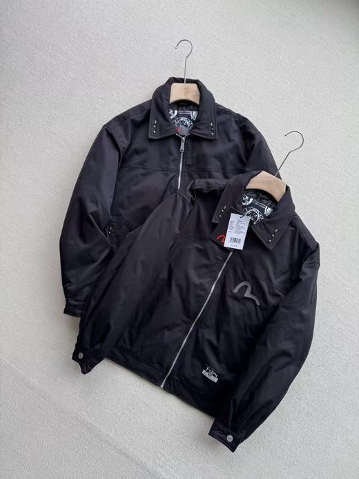 EVISU福神 2025冬季新品男士商标刺绣翻领加厚休闲通勤夹克外套 商品图7