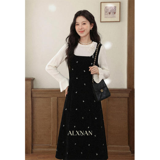 鹿向南「韩系可露丽」法式千金风黑色丝绒背心裙女冬季收腰连衣裙 商品图2