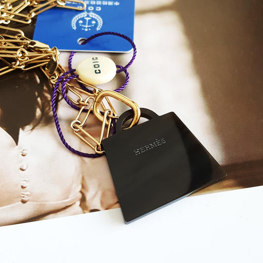 【95新】Hermes爱马仕H057030FD00黑色水牛角Amulette kelly长项链毛衣链 链长约85cm，吊坠约高35.4*宽35.8mm女士311225AK72 商品图4
