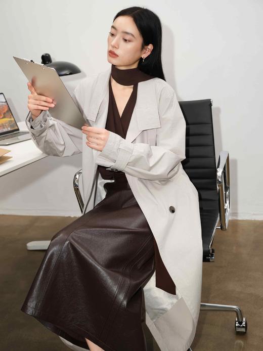 【商场同款】伊芙丽质感冷调收腰长款风衣1G8260281 商品图5