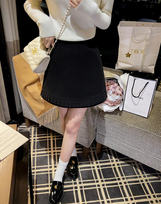 张心子【黑色小蛮腰】高腰遮胯显瘦班半身裙短裙 U2602033 商品图5