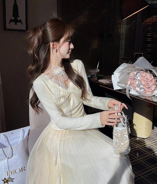 张心子【扭结T】纯欲风设计感上衣法式长袖一字肩 U2602003 商品图7