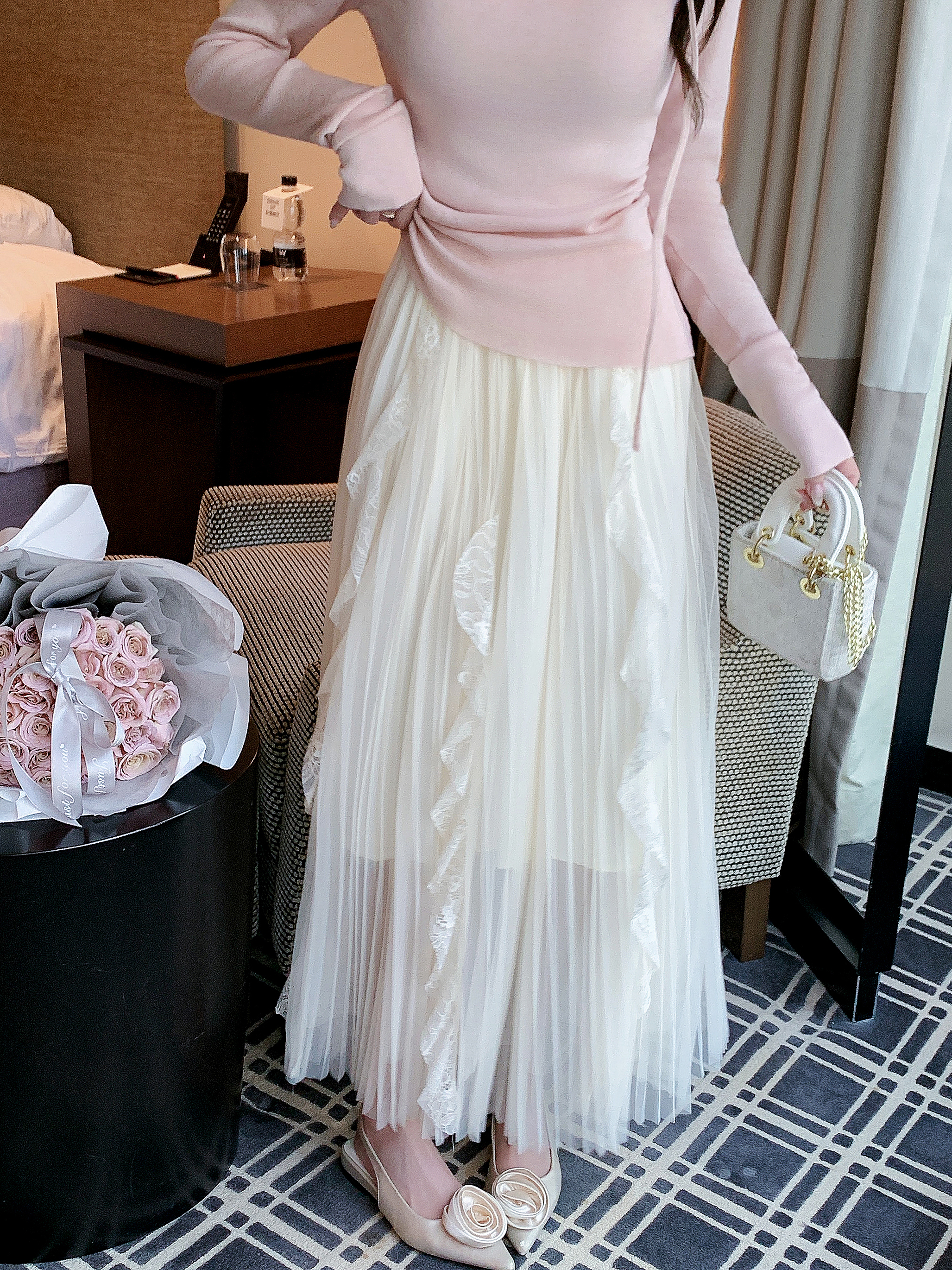 张心子【淡颜美女】荡领系绳立体花针织衫法式温柔上衣 U2602035