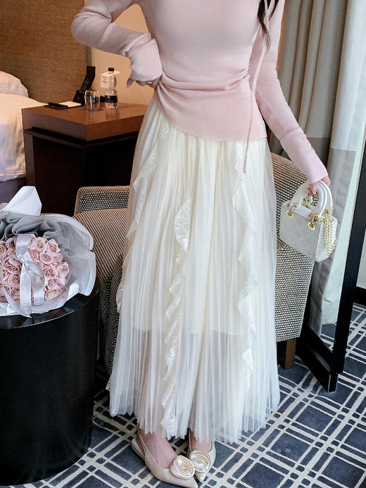 张心子【淡颜美女】荡领系绳立体花针织衫法式温柔上衣 U2602035 商品图0