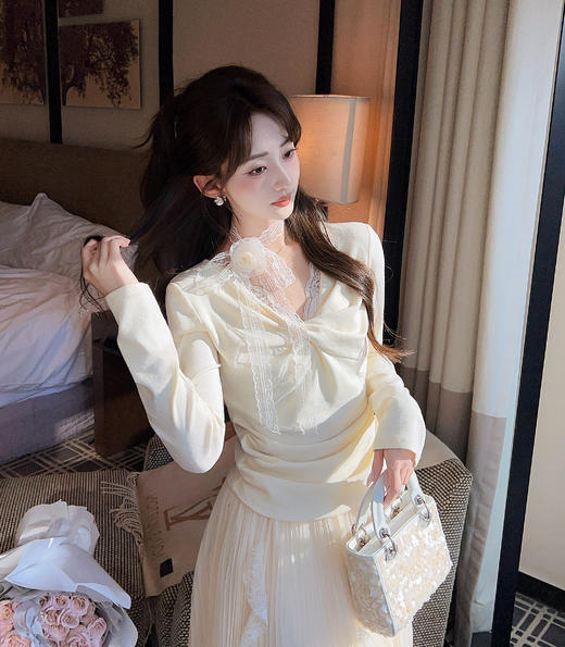 张心子【扭结T】纯欲风设计感上衣法式长袖一字肩 U2602003 商品图12