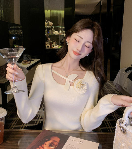 张心子【纯欲悸动】不规则抽绳针织衫法式甜美上衣 U2602023 商品图8