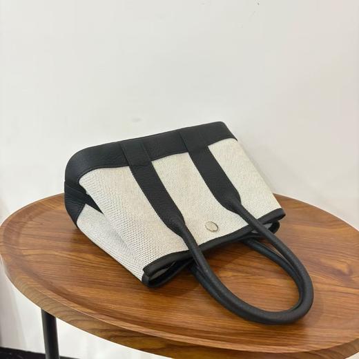 爱🐴仕 花园包黑白熊猫mini帆布 商品图3