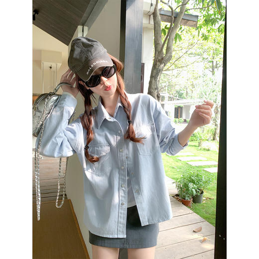 <曾小咸推荐>韩系长袖宽松翻领系扣衬衫 商品图0