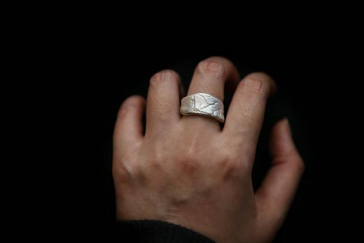 CHEZ BOQUE 覆盖系列原创手工925银皮革肌理戒指《蟒》 商品图2