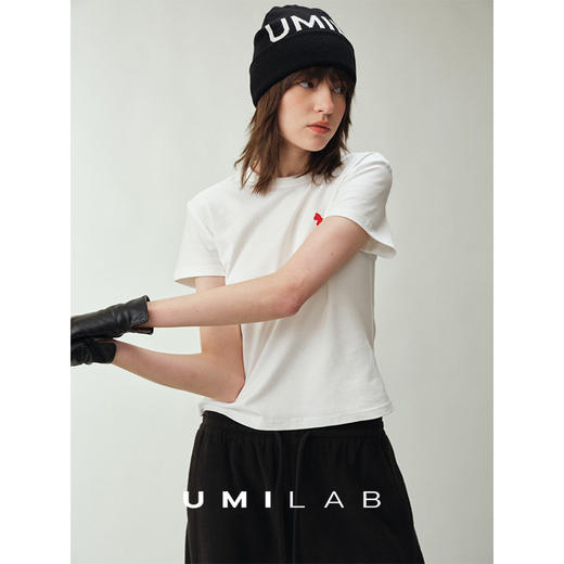 UMILAB｜骐骥*新年系列 科技奶油棉软糯亲肤小马刺绣修身T恤T787W 商品图1