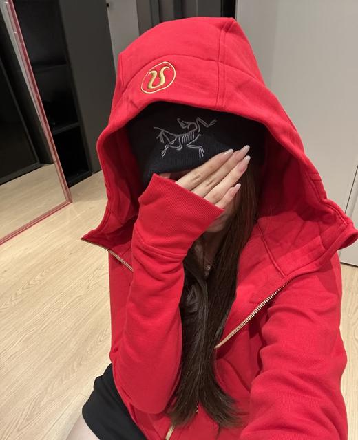 金标lulu磨毛棉连帽修身外套 商品图1