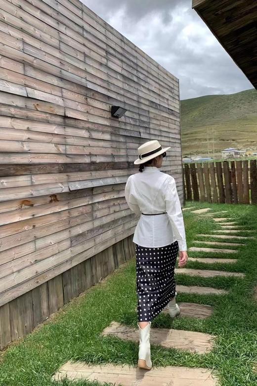 LNNNS 珍珠扣点缀收腰衬衣 16923 商品图7