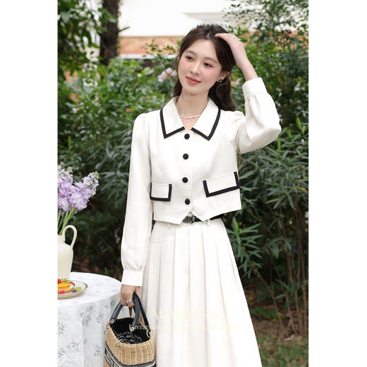 鹿向南原创「巴黎夜未晚」法式气质米杏色套装女春外套半裙两件套 商品图1