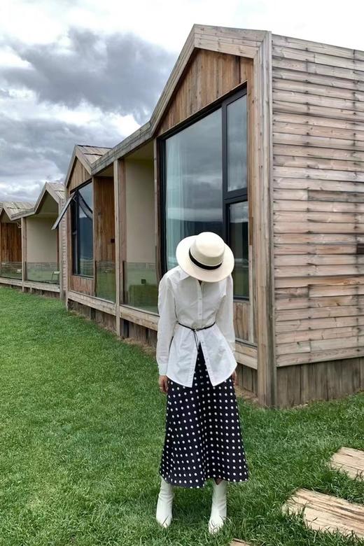 LNNNS 珍珠扣点缀收腰衬衣 16923 商品图1