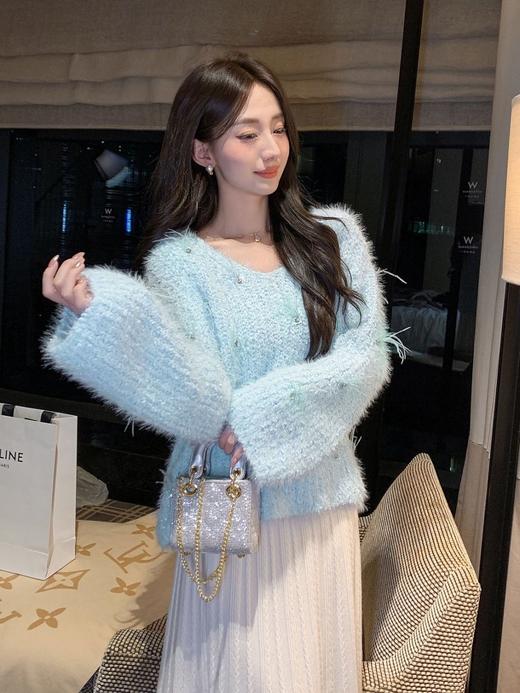 张心子【蓝色雪山】秋冬氛围感仙气马海毛毛衣 U2511117 商品图2
