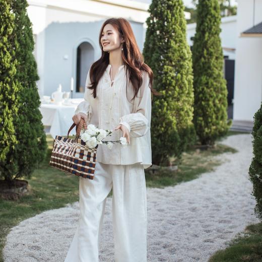 【林栖设计小店】手工钩花|丝棉绡浅杏色钉珠优雅气质2026春新款宽松衬衣1961118 商品图0