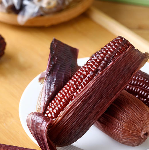 石家庄优选仓库速达，大口前进®带皮紫糯玉米，“香、甜、黏”于一体，糯度有层次，谷香味浓郁！220g*8根礼盒装 商品图1