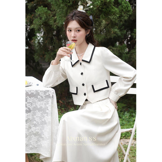 鹿向南原创「巴黎夜未晚」法式气质米杏色套装女春外套半裙两件套 商品图4