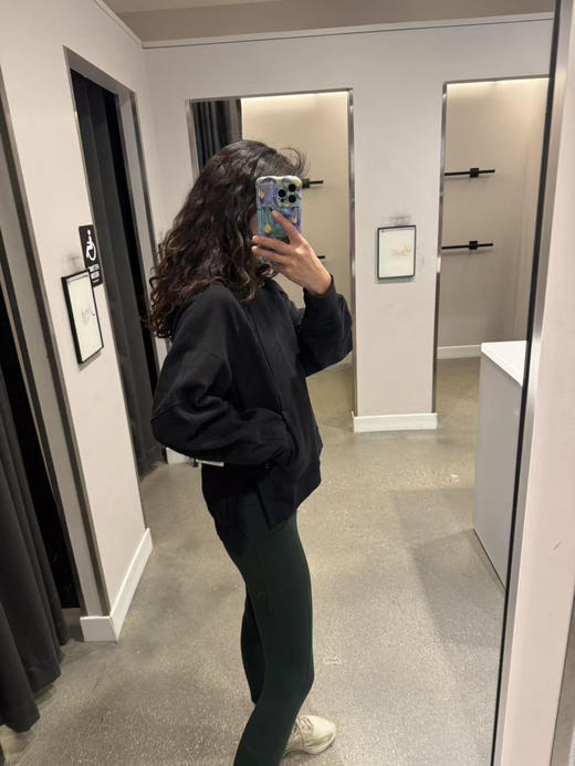 原价¥1200，特价¥599直邮到手！Lululemon Scuba 宽松版卫衣， 前短后长不挑！ 只有一个码，能穿到125斤 商品图5