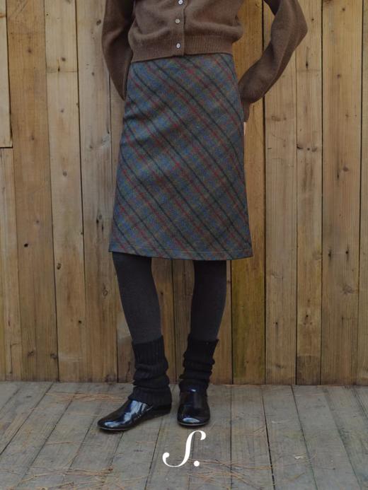 shyshystill/shy202510032/复古厚实羊毛格纹直筒双色中长短款半裙 商品图2