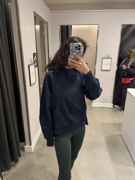 原价¥1200，特价¥599直邮到手！Lululemon Scuba 宽松版卫衣， 前短后长不挑！ 只有一个码，能穿到125斤 商品图4