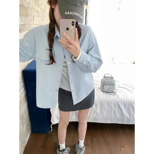 <曾小咸推荐>韩系长袖宽松翻领系扣衬衫 商品图2