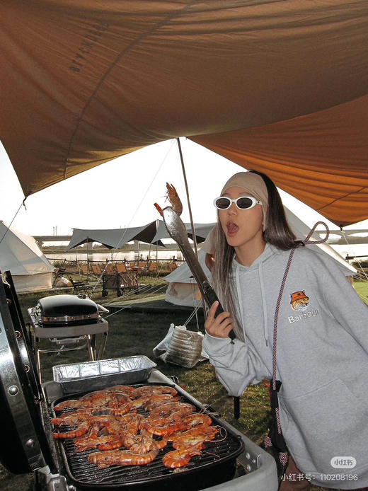 魏大勋同款！Barb**ur 合作款加绒厚卫衣，现货 商品图6