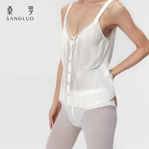 朦胧浪漫』桑罗白色V领乔其纱桑蚕丝吊带短裤内搭套装 商品图2