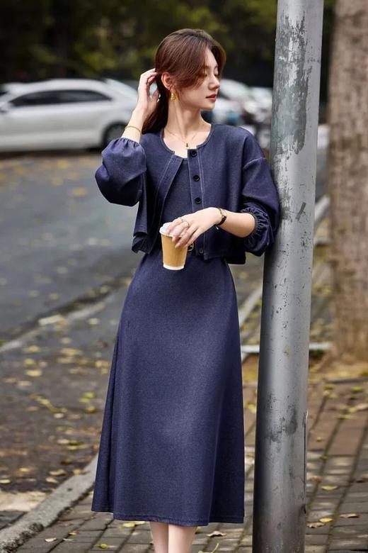 苏醒的乐园 牛仔蓝时尚气质通勤背心裙套装 21667 商品图4