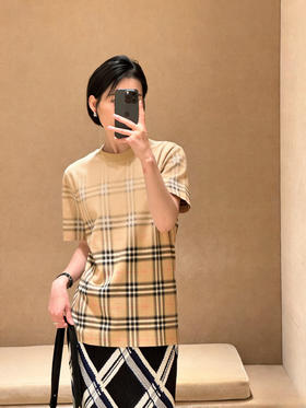 只可换码！不可退！巴宝莉  26Ss早春新款 渐变格子圆领短袖T恤（DQJ*MM）