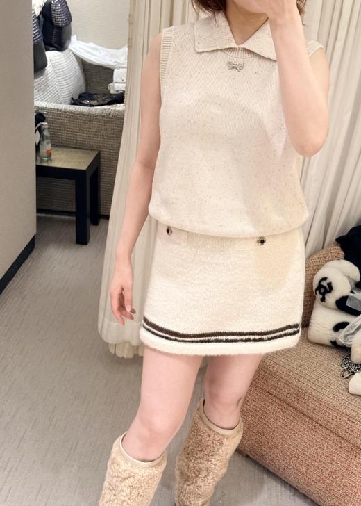 只可换码！不可退！香奈儿 25N Coco Neige滑雪系列 白色翻领蝴蝶结羊绒马甲（DQJ*MM） 商品图4