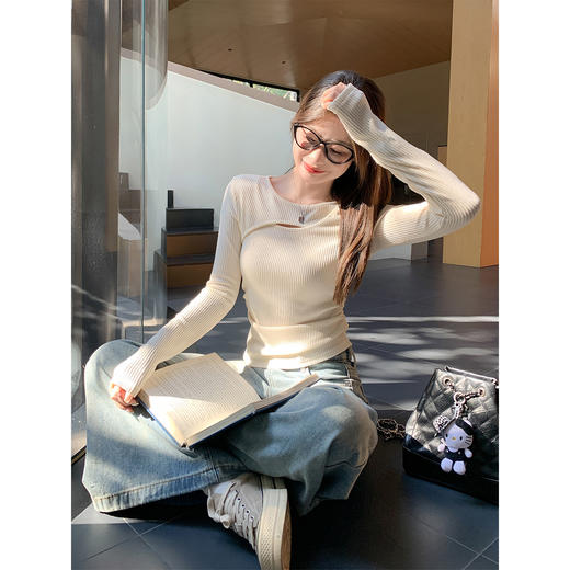 <曾小咸推荐>设计感镂空修身长袖t恤打底 商品图4